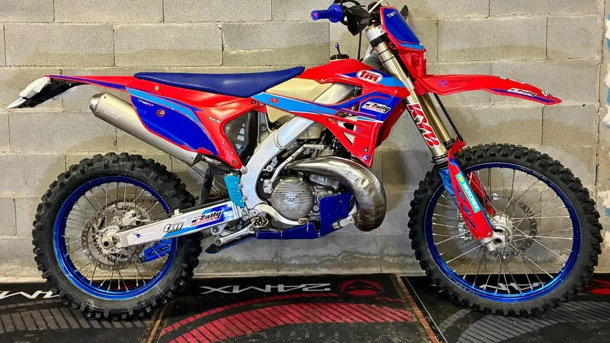 Tm Moto EN 300 Fi ES 2T (2024)  (8)
