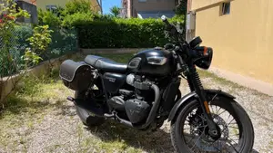 Triumph Bonneville T100 Black (2017 - 20)  (2)