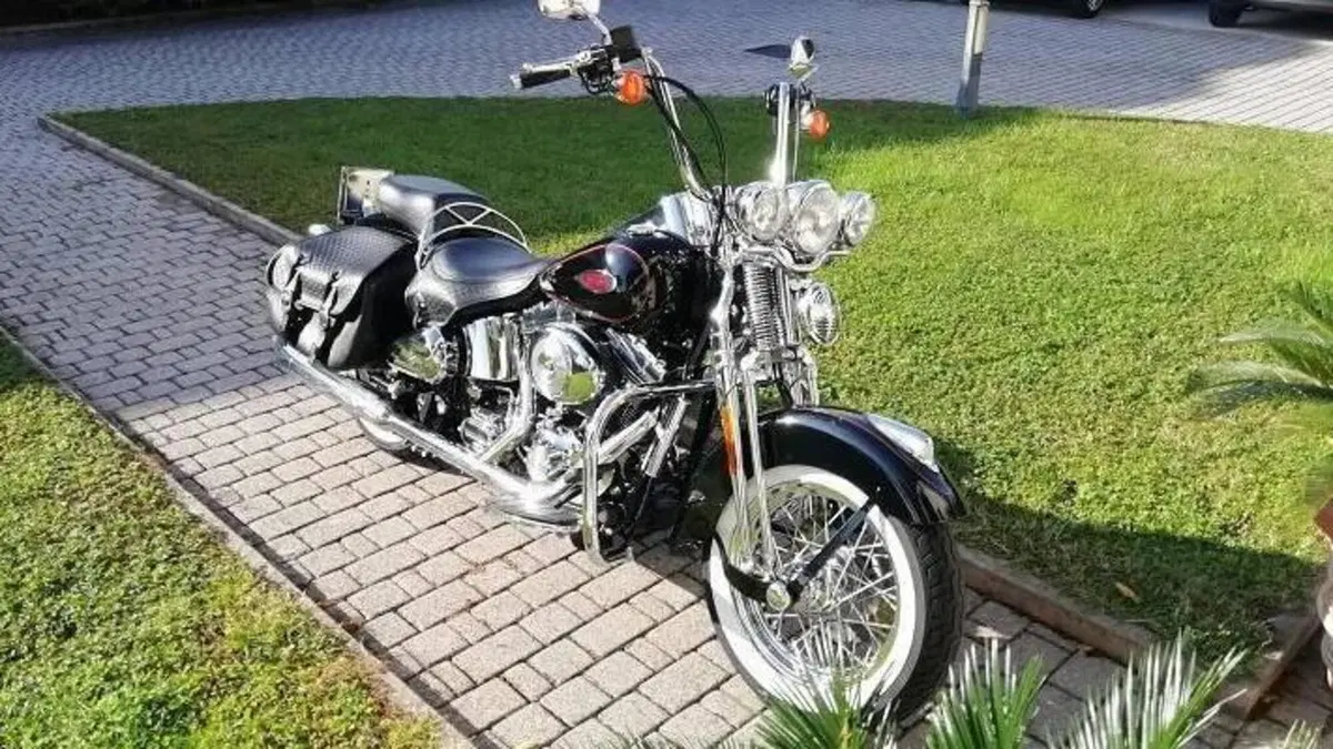 Harley-Davidson 1450 Heritage Springer (2000 - 03) - FLSTS  (3)