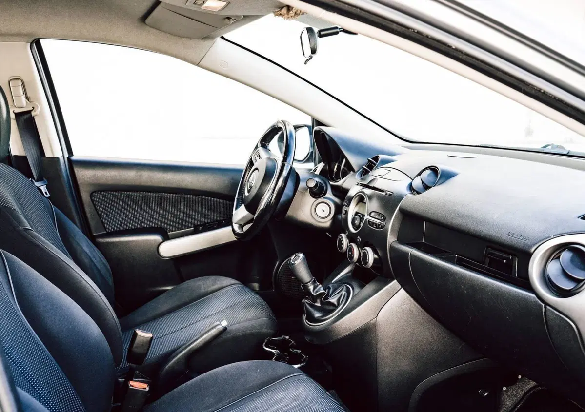 Mazda Mazda2 1.3 16V 75CV 3p. Play (12)