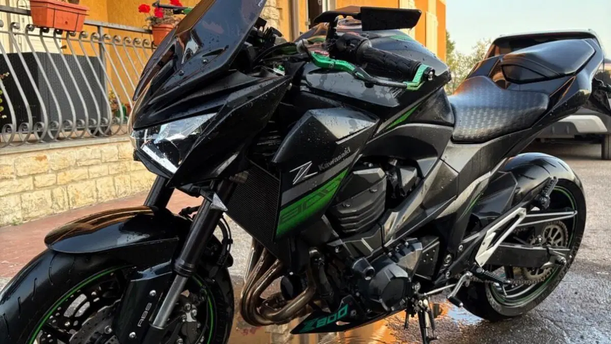 Kawasaki Z 800 e ABS (2012 - 16)  (2)