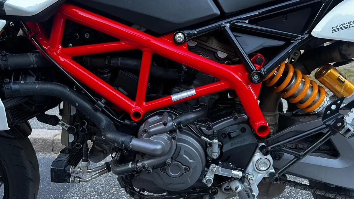 Ducati Hypermotard 950 SP (2022 - 25)  (3)