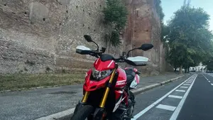 Ducati Hypermotard 950 SP (2022 - 25)  (7)