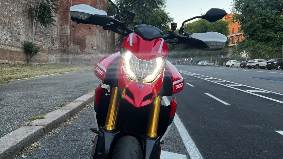 Ducati Hypermotard 950 SP (2022 - 25)  (8)