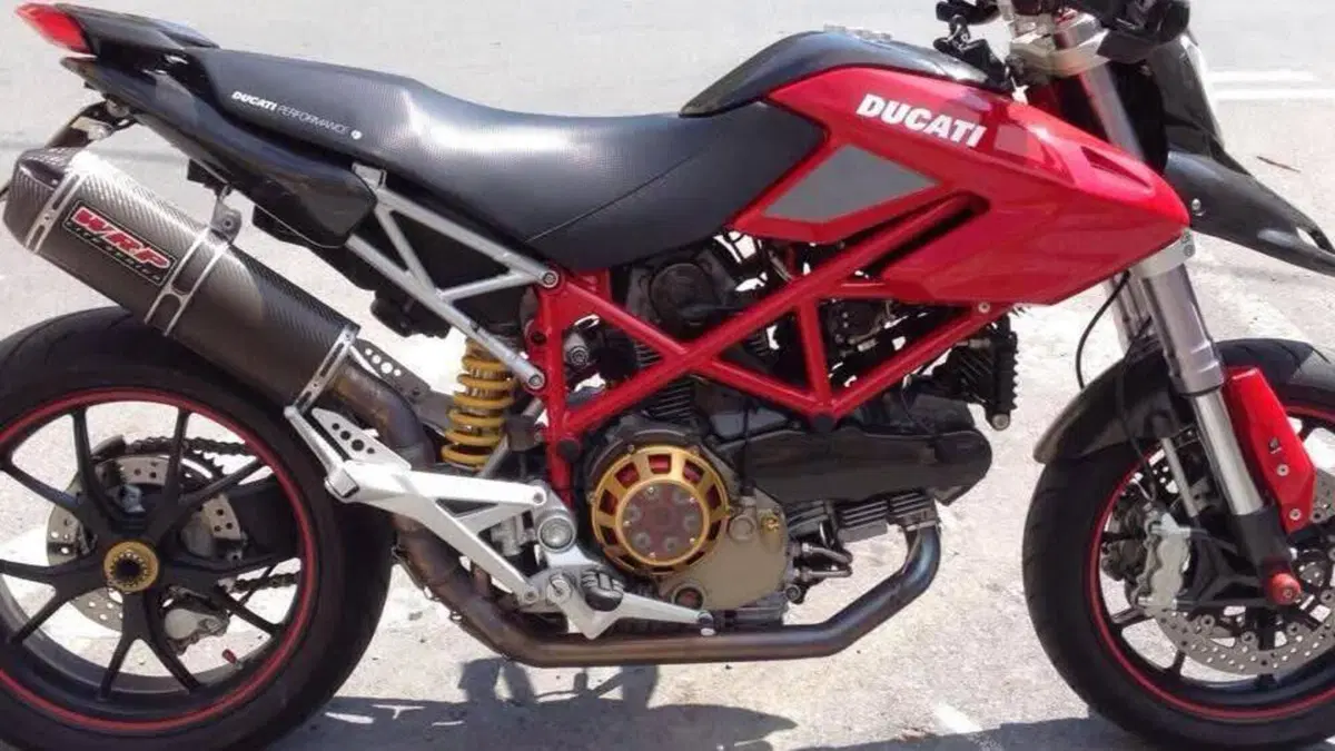 Ducati Hypermotard 1100 (2007 - 09)  (2)