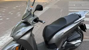 Honda SH 350 (2021 - 24)  (5)