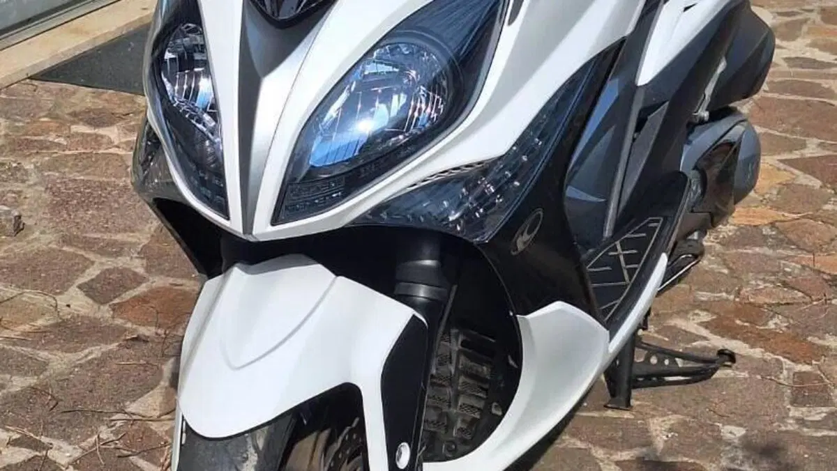 Kymco Xciting 400i ABS (2012 - 17)  (2)