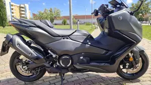 Yamaha T-Max 560 (2025 - 26)  (2)