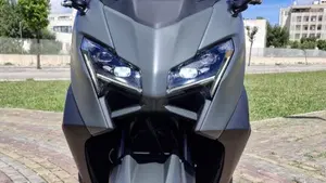 Yamaha T-Max 560 (2025 - 26)  (7)