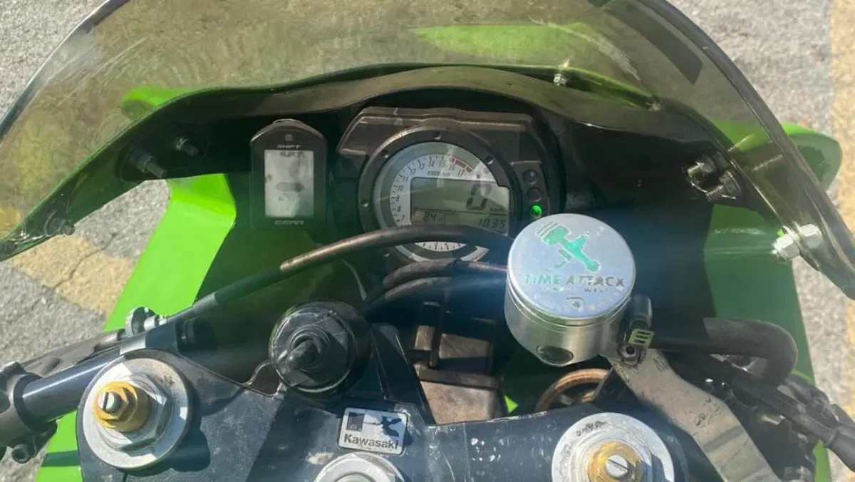 Kawasaki Ninja 636 ZX-6R (2003 - 04)  (4)