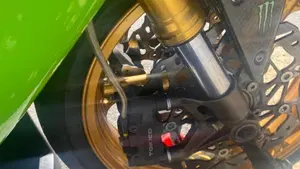 Kawasaki Ninja 636 ZX-6R (2003 - 04)  (5)