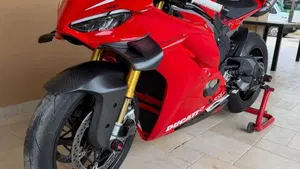 Ducati Panigale V4 S (2025 - 26)  (2)