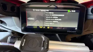 Ducati Panigale V4 S (2025 - 26)  (9)