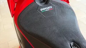 Ducati Panigale V4 S (2025 - 26)  (11)