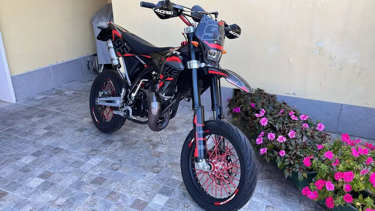 Fantic Motor Enduro 50 E Performance 2t (2019)  (2)