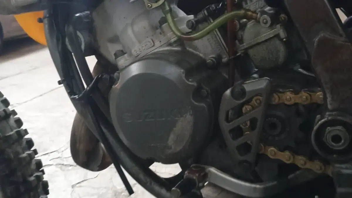 Suzuki RM 125 (1995 - 01)  (3)
