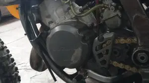 Suzuki RM 125 (1995 - 01)  (3)