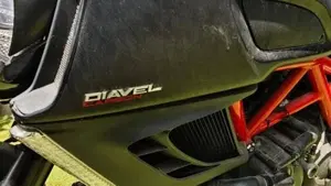 Ducati Diavel 1200 (2010 - 13)  (3)