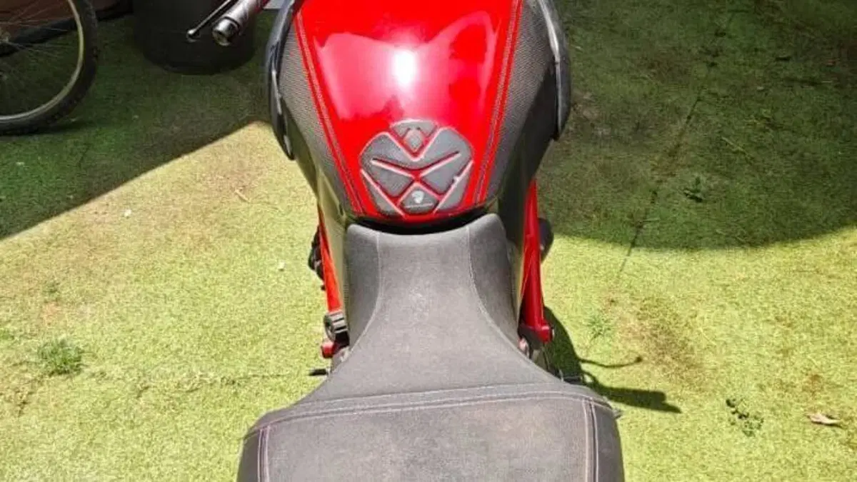 Ducati Diavel 1200 (2010 - 13)  (6)