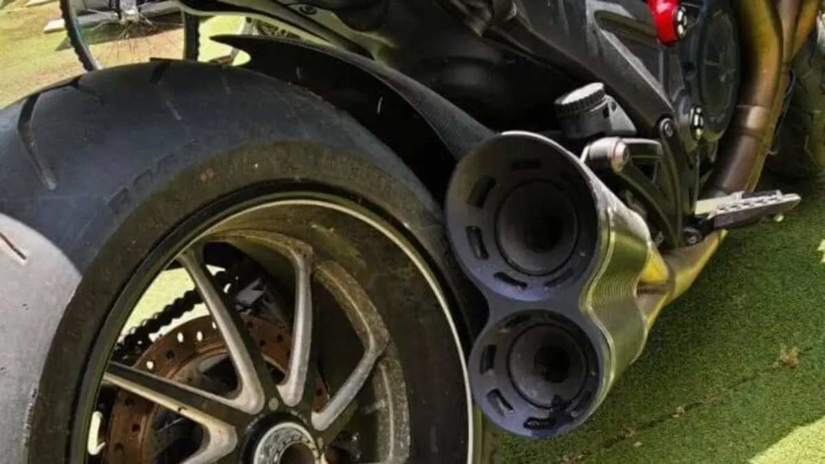 Ducati Diavel 1200 (2010 - 13)  (7)