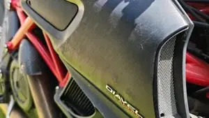 Ducati Diavel 1200 (2010 - 13)  (10)