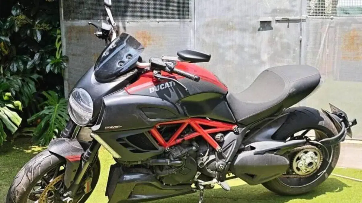 Ducati Diavel 1200 (2010 - 13)  (15)