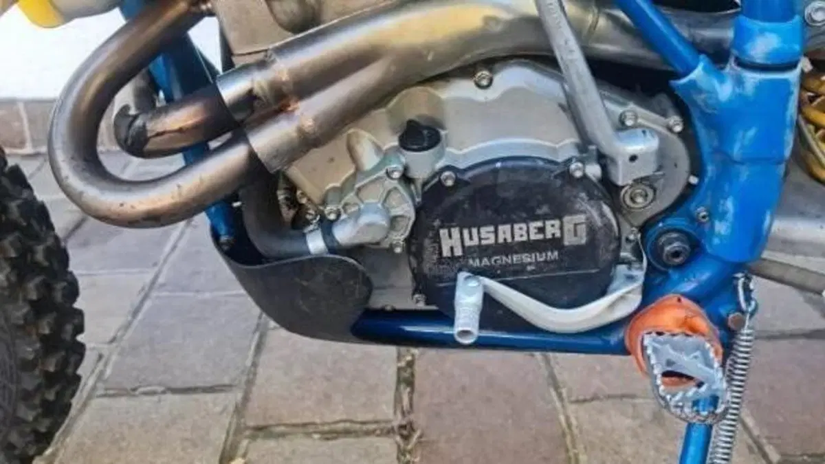 Husaberg FE 550 E  (5)