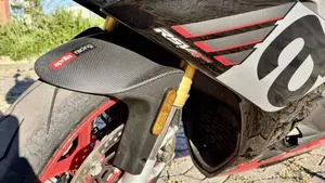 Aprilia RSV4 RR (2019 - 20)  (9)
