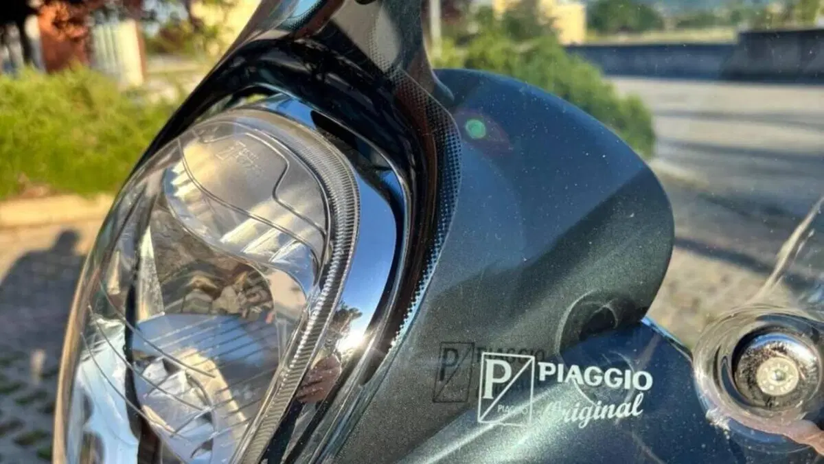 Piaggio Beverly 300 i.e. ABS-ASR (2016 - 20)  (4)