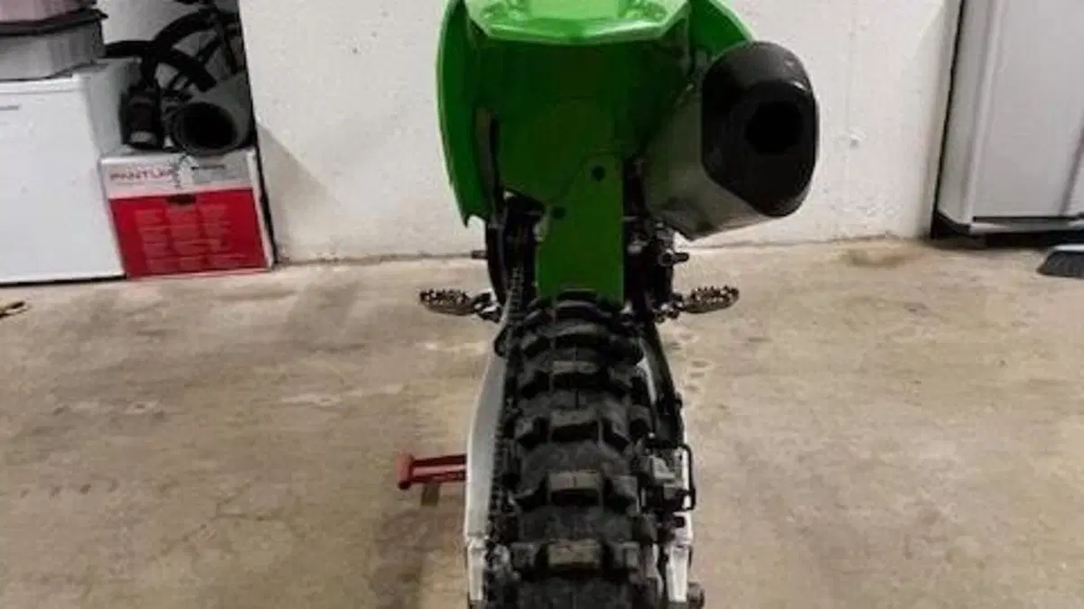 Kawasaki KX450F (2023)  (2)