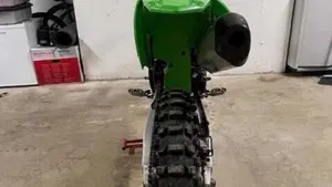 Kawasaki KX450F (2023)  (2)