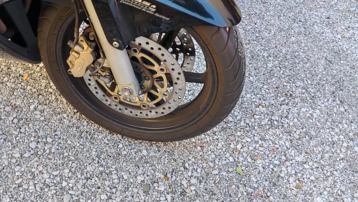 Honda VFR 800 (2002 - 05)  (7)