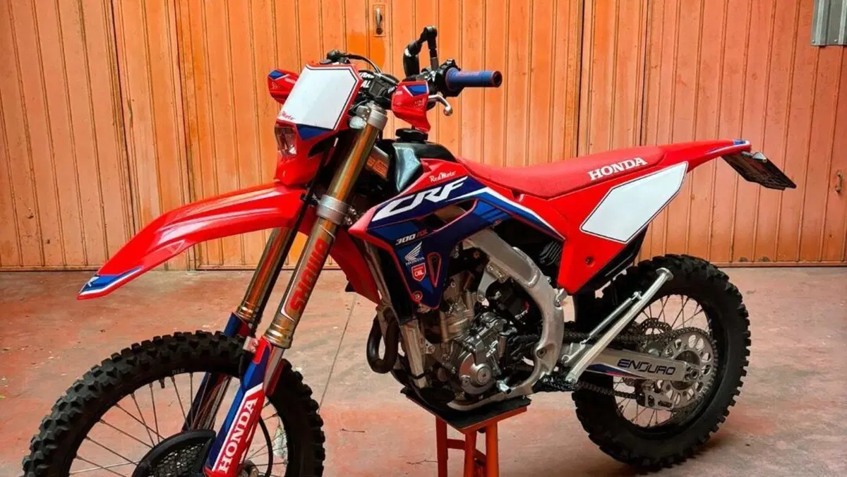 Honda CRF 300RX Enduro (2023)  (2)