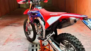 Honda CRF 300RX Enduro (2023)  (3)