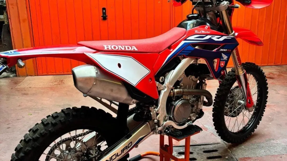 Honda CRF 300RX Enduro (2023)  (4)