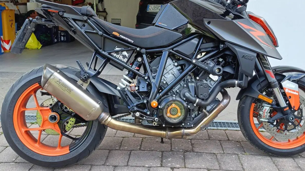 KTM 1290 Super Duke R ABS (2017 - 18)  (2)