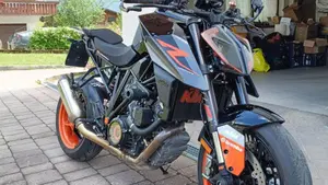 KTM 1290 Super Duke R ABS (2017 - 18)  (4)