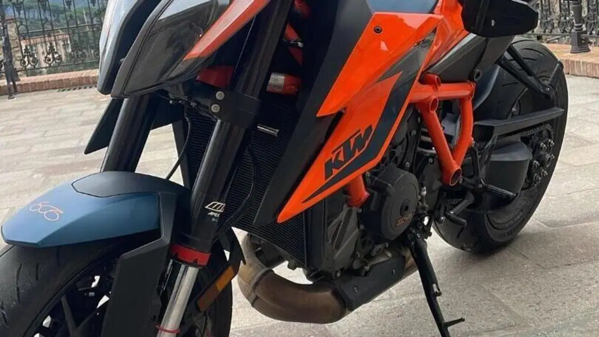 KTM 1290 Super Duke R (2022 - 23) 