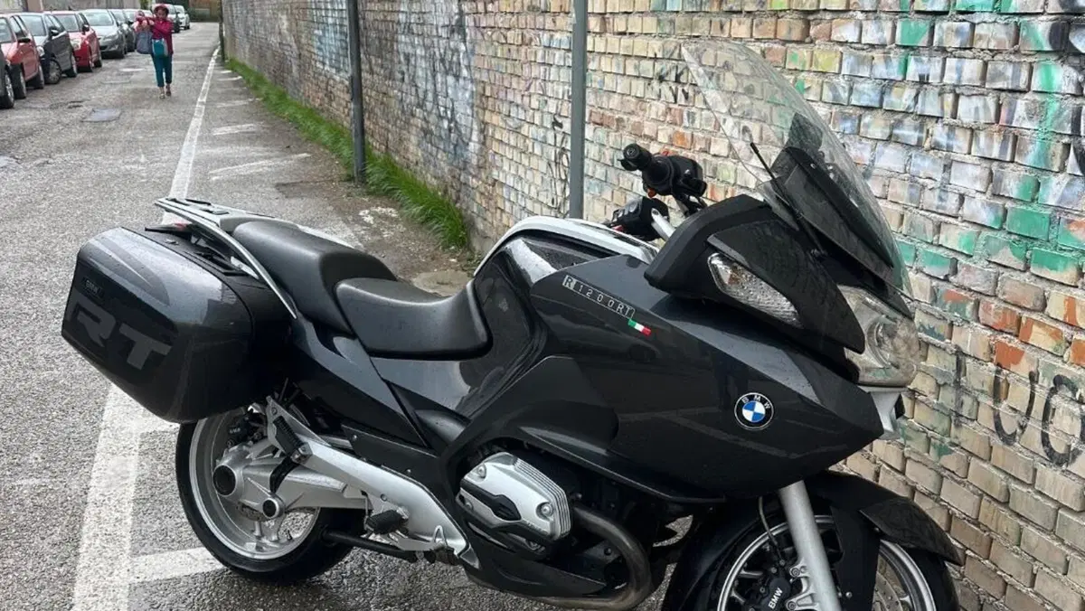 Bmw R 1200 RT (2005 - 07)  (2)