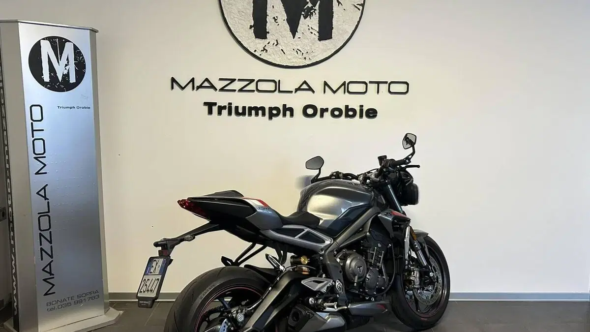 Triumph Street Triple RS (2020 - 22)  (2)