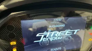 Triumph Street Triple RS (2020 - 22)  (5)