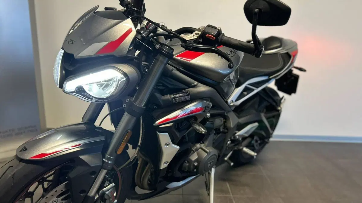 Triumph Street Triple RS (2020 - 22)  (6)
