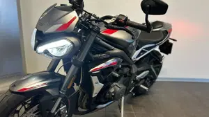 Triumph Street Triple RS (2020 - 22)  (6)