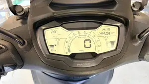 Piaggio Beverly 400 S ABS-ASR (2021 - 24)  (2)