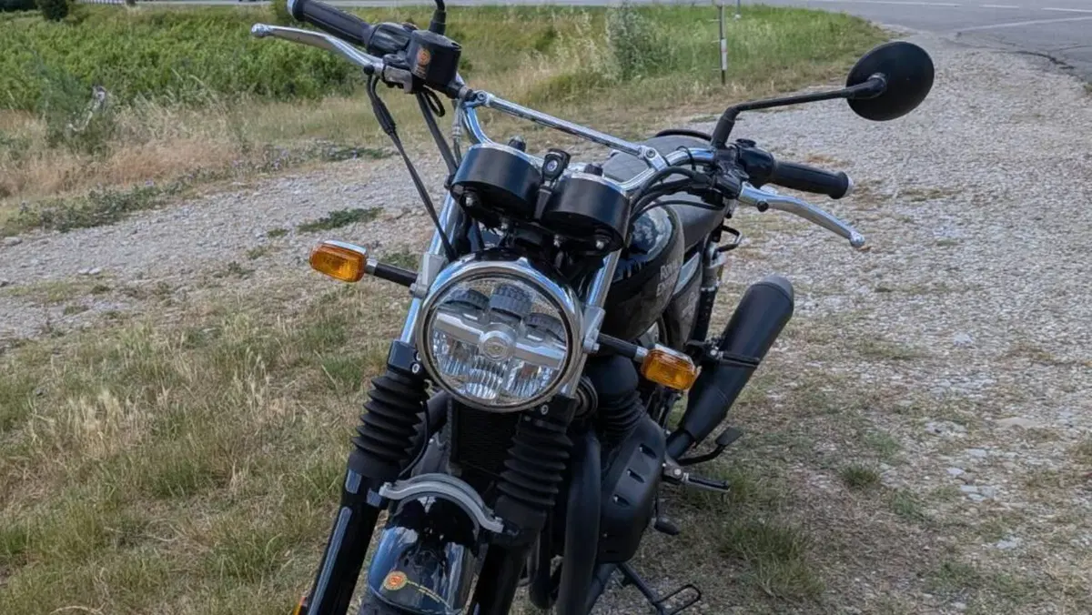 Royal Enfield Interceptor 650 (2021 - 26)  (2)