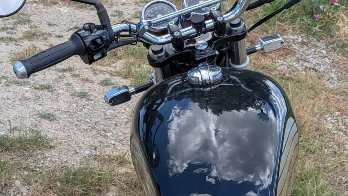 Royal Enfield Interceptor 650 (2021 - 26)  (4)
