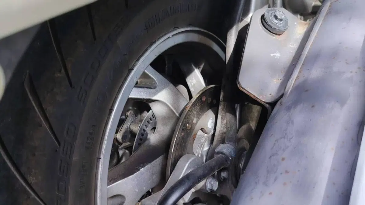 Suzuki Burgman AN 400 (2008 - 13)  (9)