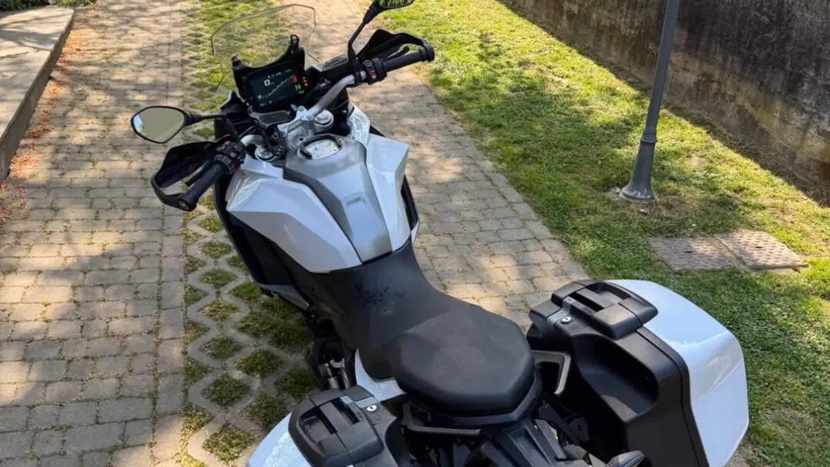 Bmw F 900 XR (2020 - 24)  (6)