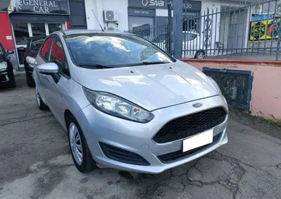 Ford Fiesta 1.2 60CV 5 porte (2)