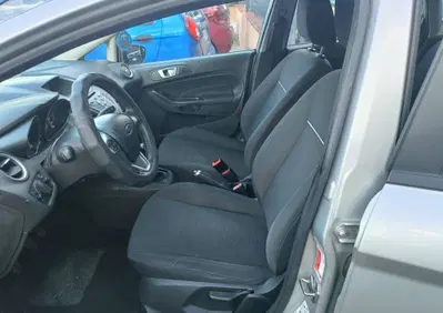 Ford Fiesta 1.2 60CV 5 porte (13)